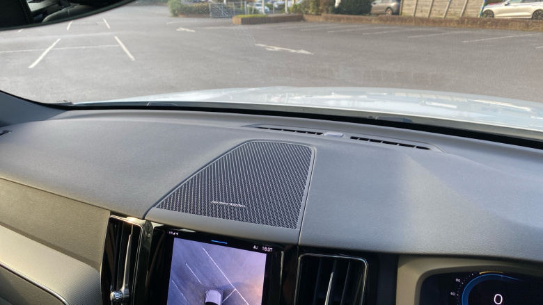 Volvo XC60 2.0 T6 [350] RC PHEV Plus Dark 5dr AWD Geartronic Estate